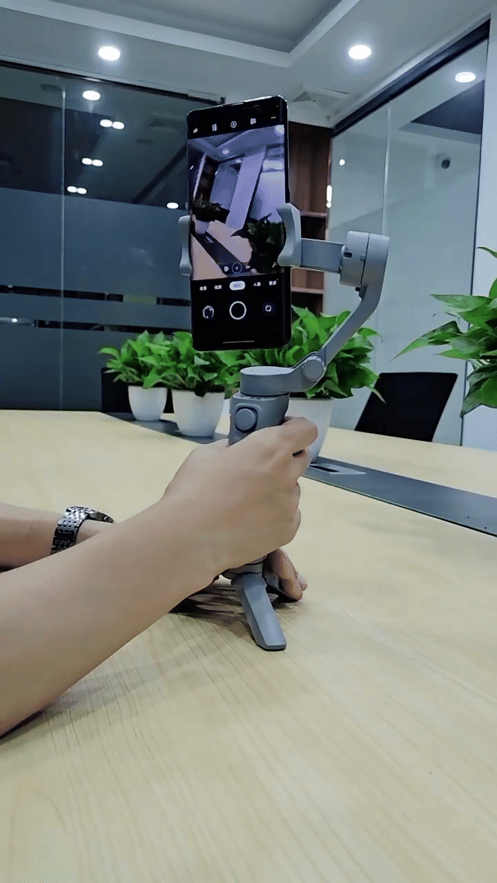 3-Axis Handheld Gimbal Stabilizer – Face Tracking, Time Lapse & Zoom for Smartphones