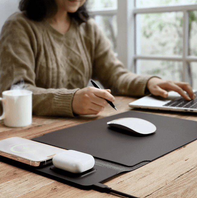 4-in-1 Laptop Sleeve with Wireless Charging Pad – Protection & Power On the Go