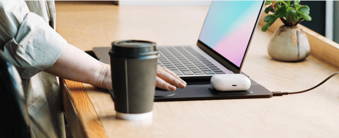4-in-1 Laptop Sleeve with Wireless Charging Pad – Protection & Power On the Go