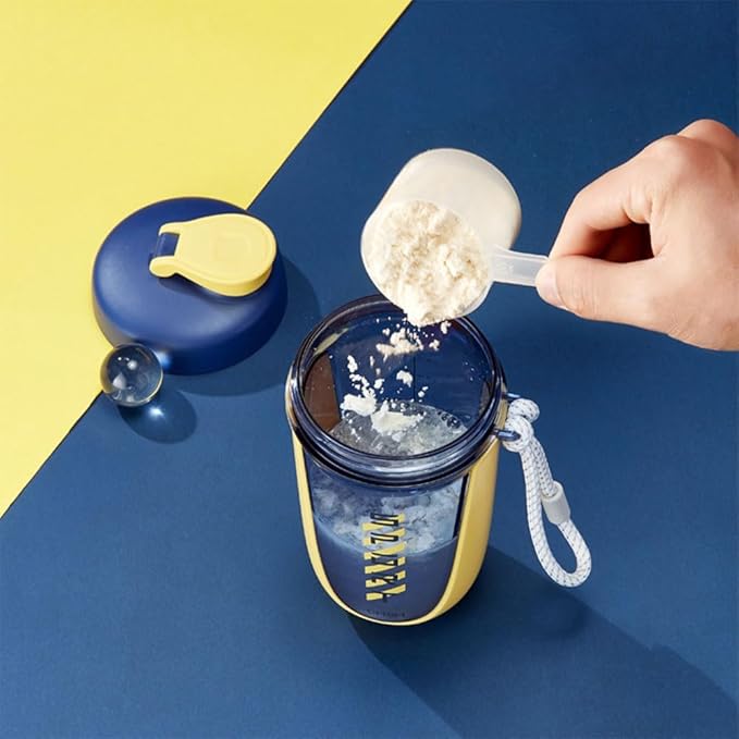 Lordex Qavi Premium Protein Shaker Bottle with Rope Handle – 550ml BPA-Free Sports Bottle